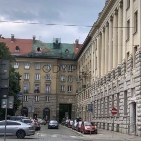  3pok, 52met, Okolice Świdnickiej BALKON/PIWNICA (Wrocław)