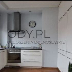 5pok, 96met, Okolice Chrobrego BALKON/KOMÓRKA (Trzebnica)