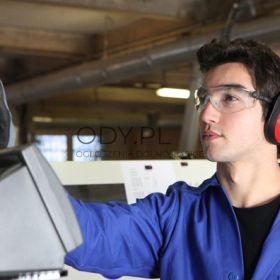Operator maszyn CNC frezarka, tokarka (Zerbst Anhalt-KB-CM-DE)