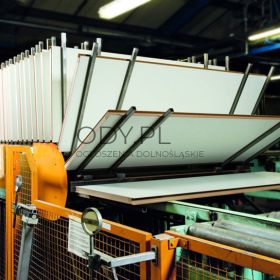 Stolarz produkcja drzwi (Stimpfach-KN-TN-DE)