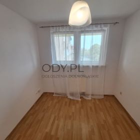 2pok, 27met, okolice Zielnej PIWNICA/WINDA/PARKING (Wrocław)