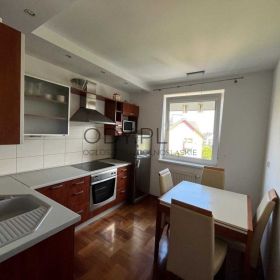  2pok, 55met, okolice Kościańskiej BALKON/PIWNICA/2004 (Wrocław)