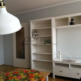 2pok, 37met, okolice Lotniczej BALKON/WINDA (Wrocław)