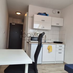 1pok, 18met, Okolice Koszarowej WINDA/2022 (Wrocław)