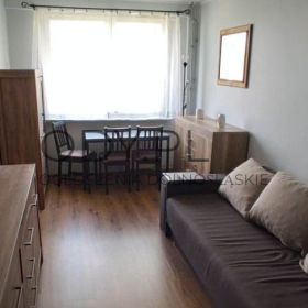 2pok, 34met, okolice Helskiej PIWNICA (Wrocław)