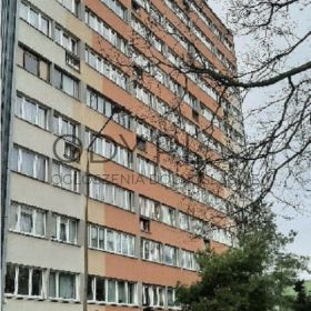 3p, 52m, Okolice Oficerskiej PIWNICA/WINDA (Wrocław)