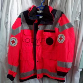 Kurtki  typu  "ratownik  medyczny ".