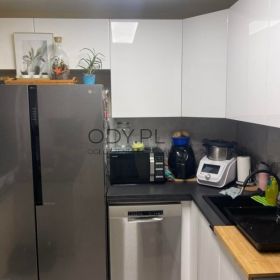4pok, 75met, Okolice Pruszyńskiego BALKON/PIWNICA (Legnica)