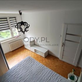 3pok, 61met, Okolice Strzegomskiej BALKON/PIWNICA (Wrocław)