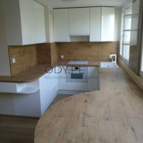  2pok, 36mt, Okolice Sikorskiego BALKON/PIWNICA (Legnica)
