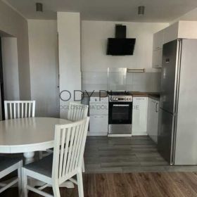 2pok, 40met, okolice FATu LOGGIA/WINDA (Wrocław)
