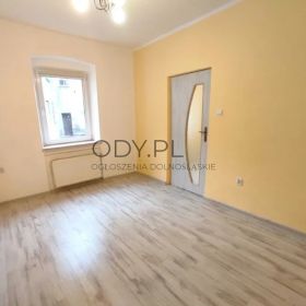 2pok, 33met, Okolice Alei Lipowych PO REMONCIE (Świebodzice)