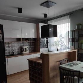 2pok 48met Okolice Obornickiej OGRÓD/PIWNICA/GARAŻ (Wrocław)
